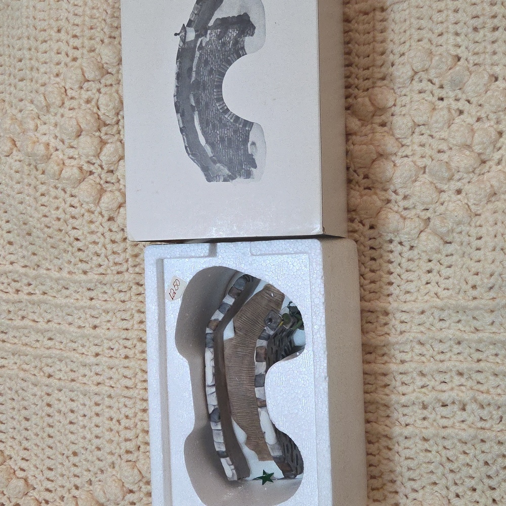 Department 56 Heritage Village Stone Bridge Porcelain